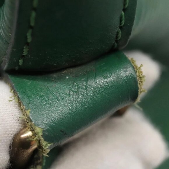 LOUIS VUITTON Epi Noe Shoulder Bag Green M44004 LV Auth 135420 - Picture 12 of 16